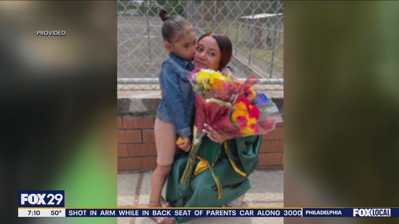 Girl, 7, shot while riding in backseat of mom's car: police