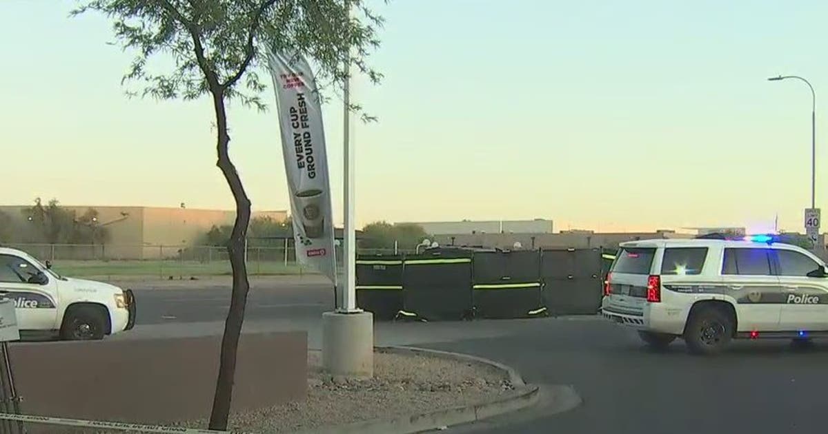 18-year-old killed in Phoenix crash, police say | FOX 10 Phoenix
