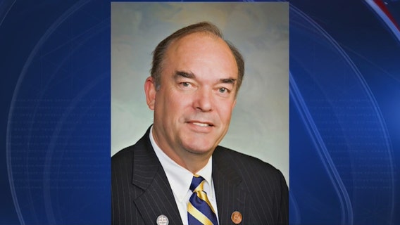 Expelled lawmaker back in hospital, in stable condition