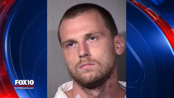 Man accused of stabbing mother, grandmother in Glendale