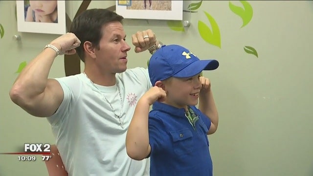 Mark Wahlberg meets boy who beat cancer before opening of Royal Oak Wahlburgers