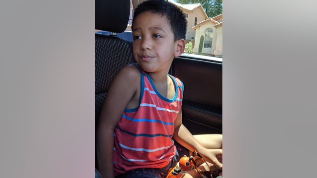 Gilbert police: Child found alone reunited with family