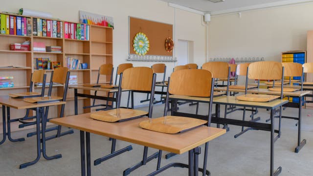 California middle school teacher draws scrutiny for giving students gender identity cards