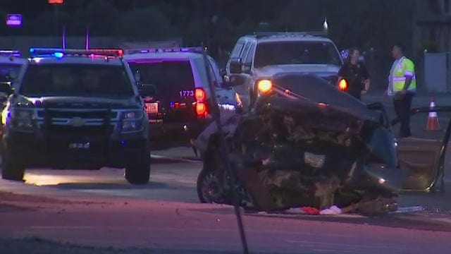 3 hospitalized following possible wrong-way crash in Peoria
