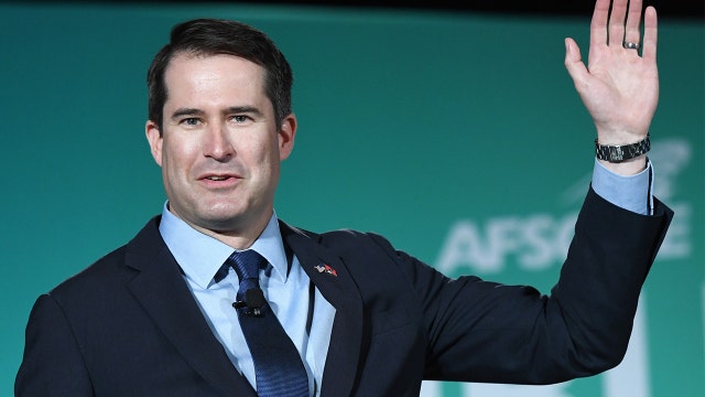 Rep. Seth Moulton ends Democratic presidential primary bid