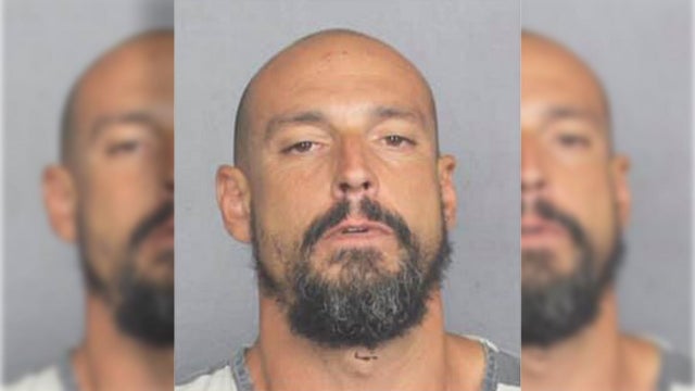 Naked Florida bicyclist stole underwear from sex shop, cops allege