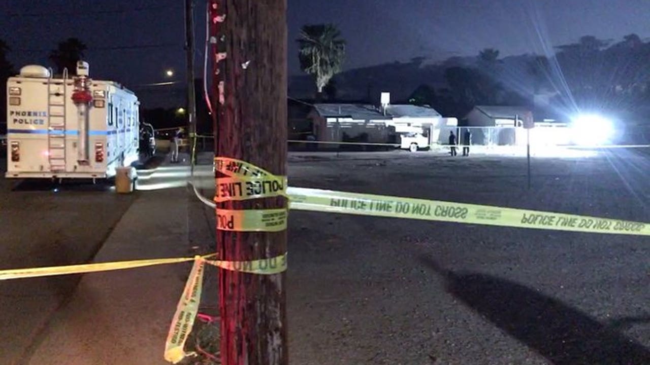Phoenix man arrested in stabbing death following argument