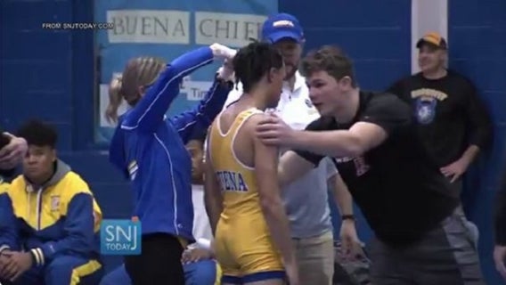 NJ referee who told wrestler to cut dreads suspended for 2 years
