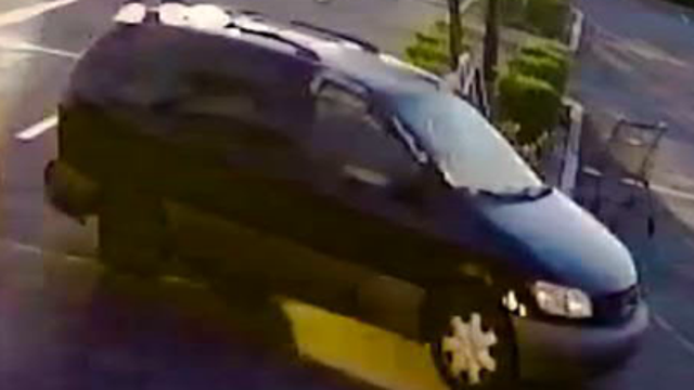 Woman in wheelchair who was hit by van in Chandler dies; suspect sought