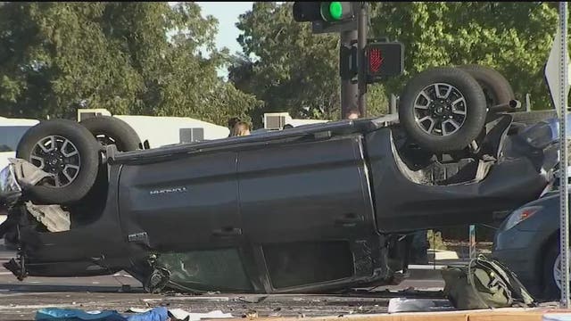 Man allegedly driving impaired causes 5-car crash in Gilbert