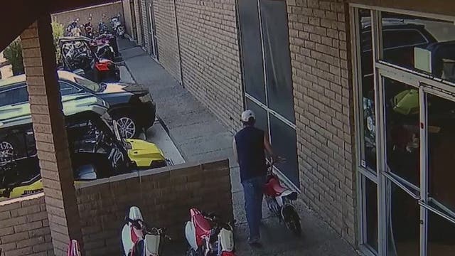 Man steals mini-bike from Scottsdale motorcycle shop in broad daylight