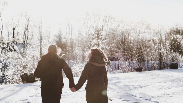 Online dating most popular during colder months, study finds