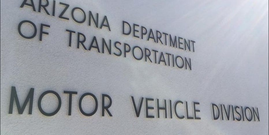 Gov. Ducey issues executive order delaying expiration of driver licenses