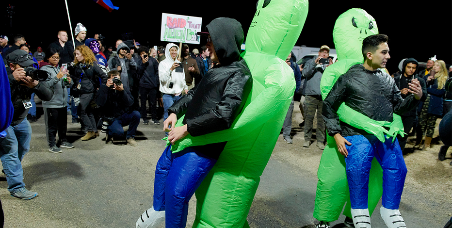 It S Not A Joke For Us 1 500 People Show Up For Storm Area 51