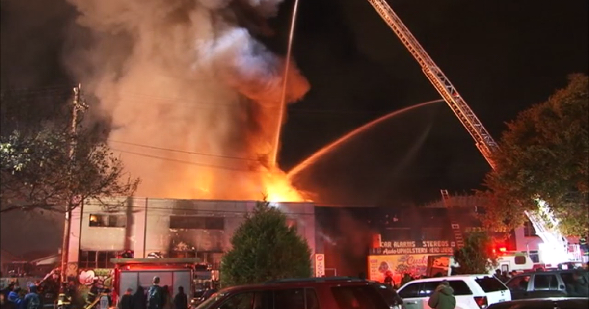 9 dead, dozens missing in Oakland warehouse fire | FOX 10 Phoenix