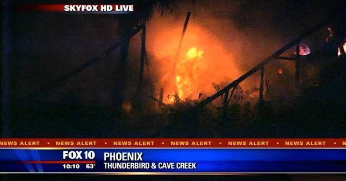 Phoenix Fire battles mobile home fire | FOX 10 Phoenix