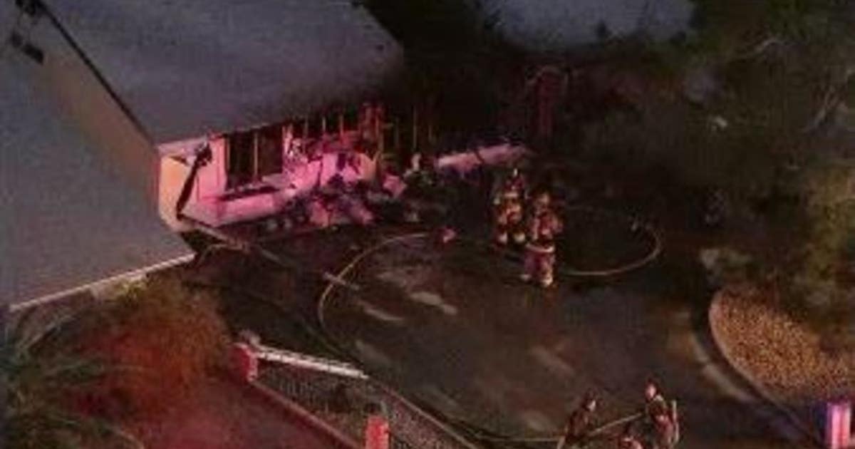 Retired officer rescues woman from house fire | FOX 10 Phoenix