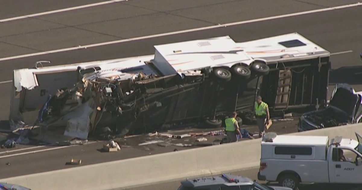 Fatal crash on I-17 stalls traffic in Phoenix | FOX 10 Phoenix