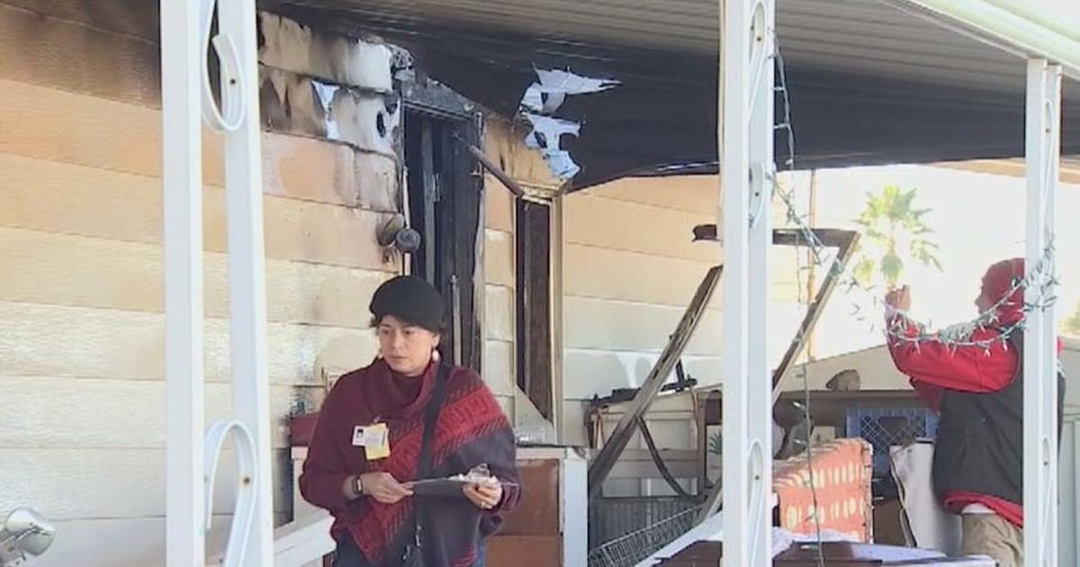 Mobile home fire leaves Valley man homeless, uninjured | FOX 10 Phoenix