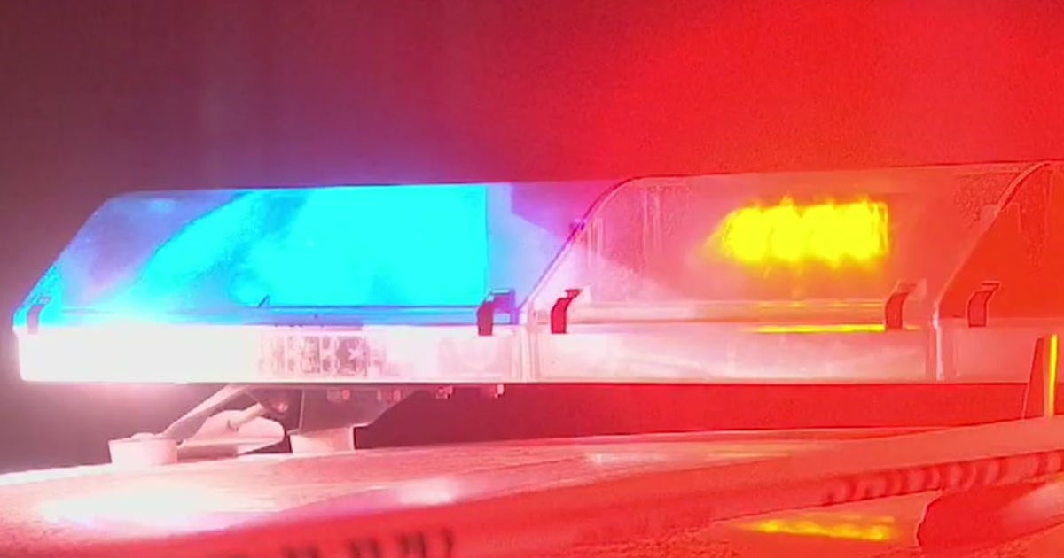 Deadly shooting suspect on the loose in Mesa | FOX 10 Phoenix