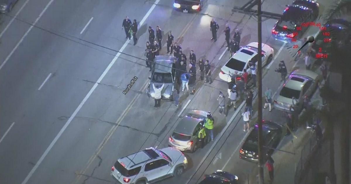 Suspect surrenders in Panorama City area after pursuit in San Fernando ...
