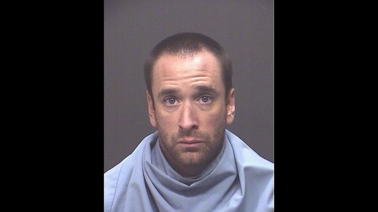 Arizona Authorities Search For Convicted Sex Offender 