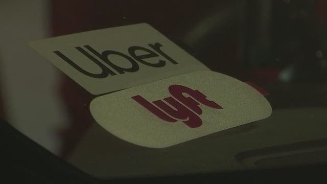 City Council votes to increase fees on rideshare services at Sky Harbor