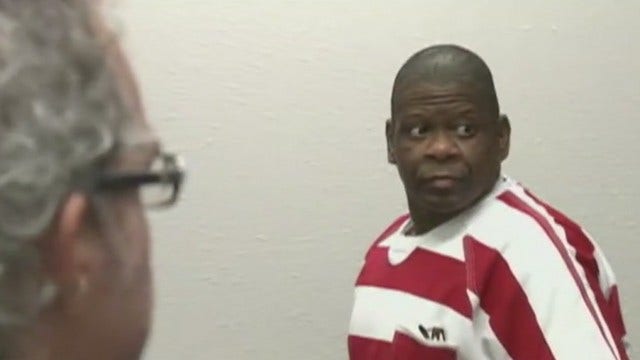 Kim Kardashian West urges Gov. Abbott to exonerate Rodney Reed