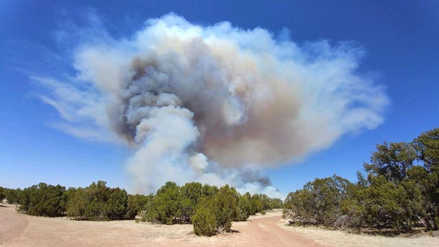 Arizona highway reopens after being closed due to wildfire