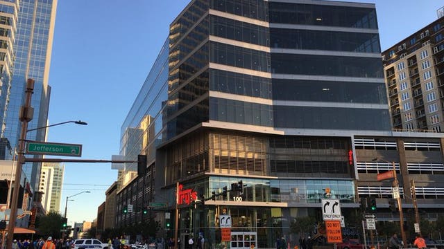 Fry's grocery store opens in downtown Phoenix