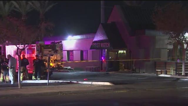 Man dies after vehicle crashes into Phoenix restaurant