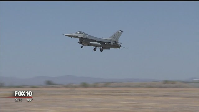 The risk of realistic military training to civilian air traffic