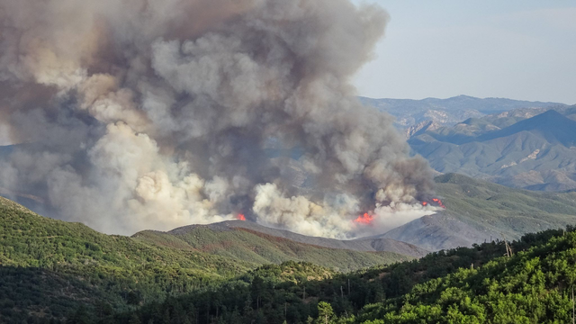 Goodwin Fire: Some evacuations lifted as Arizona blaze improves