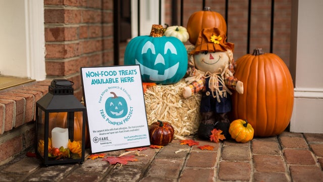 Teal Pumpkin Project promotes safe trick-or-treating for kids with food allergies