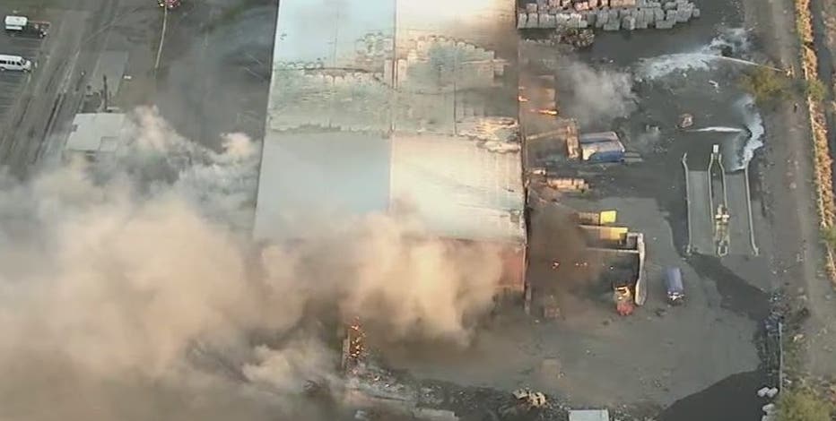 Crews battle fire at Salt River Landfill in East Valley
