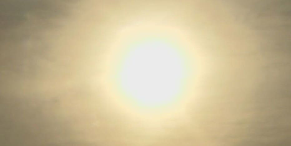 Officials advise Arizonans to stay indoors amid extreme heat forecast for the weekend