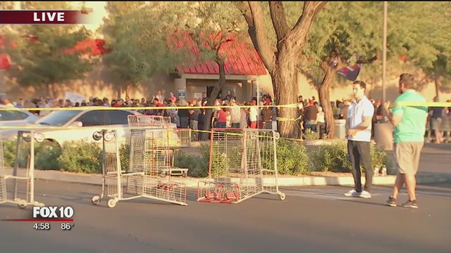 Hundreds gather for Donald Trump Jr. book signing at Scottsdale Costco
