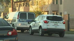 Man shot, killed in parking lot of Phoenix apartments