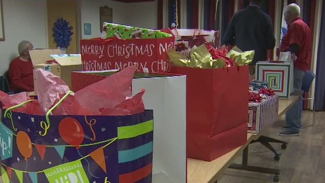 Arizona State Veterans Home residents received early Christmas gifts thanks to volunteers