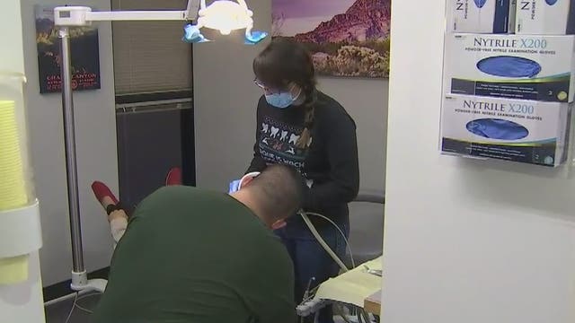 Valley dentist offering free dental care just in time for the holidays