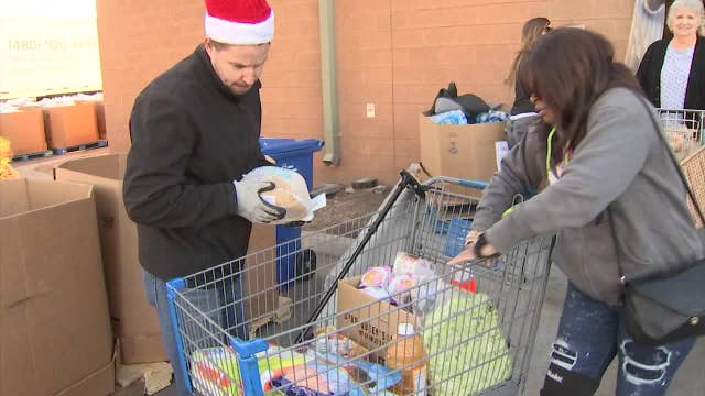 United Food Bank supplies hundreds of families in need with food for holidays