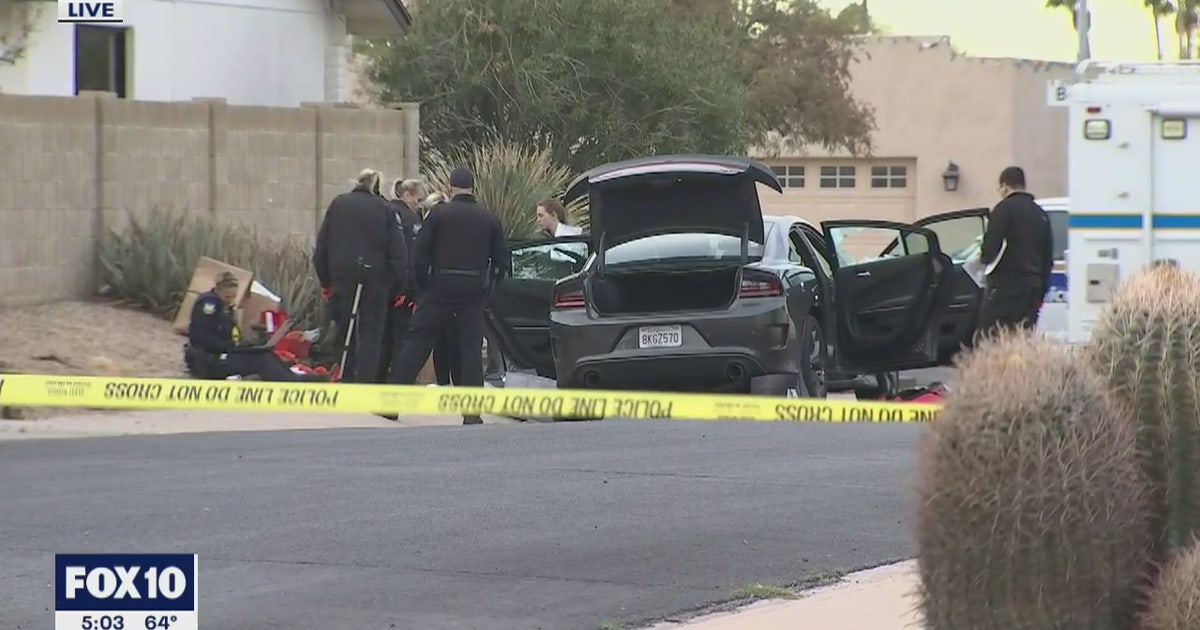 PD: Man found dead inside shot-up car in Phoenix | FOX 10 Phoenix