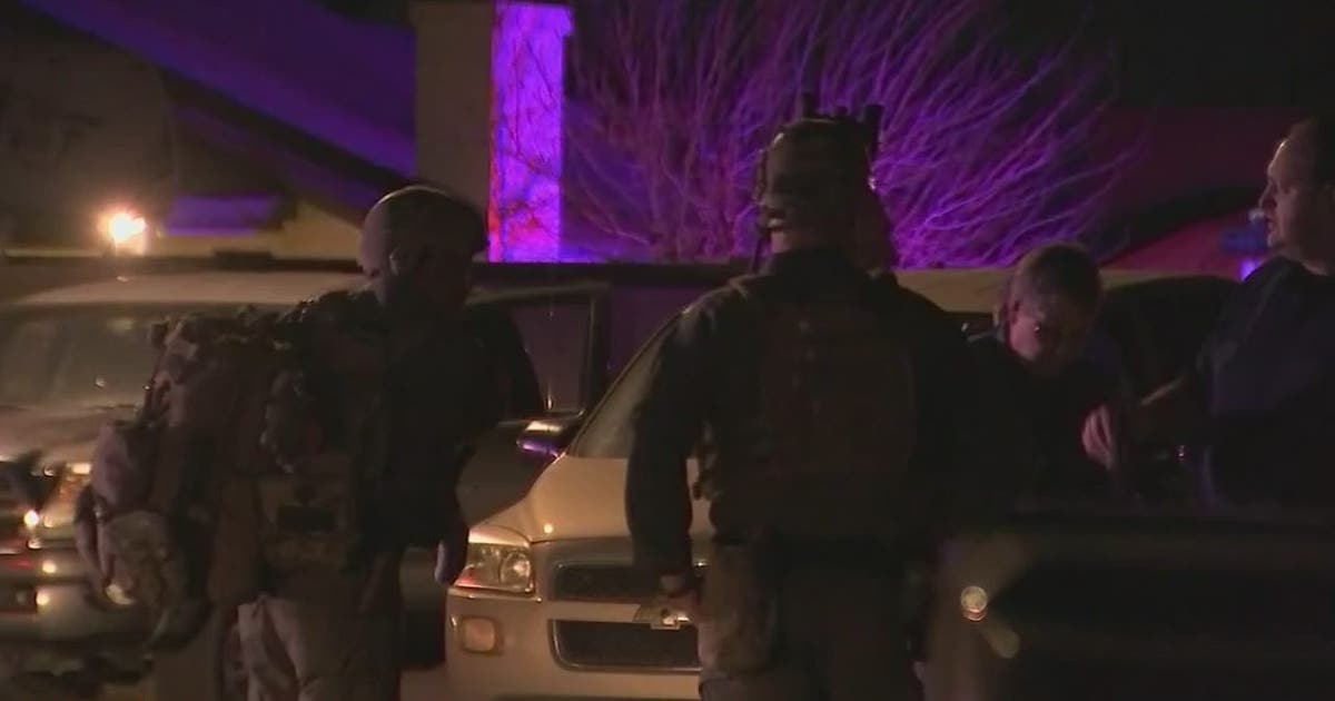 Suspect shot by DPS trooper, 2 other suspects sought | FOX 10 Phoenix