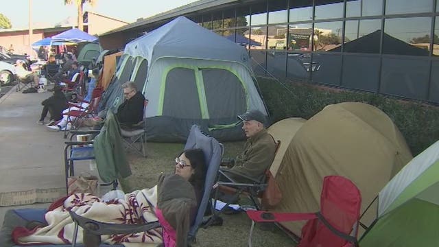 Parents camp out to get students enrolled at Sunnyslope High School