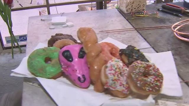 'Demonstrate and Donuts': Scottsdale art walk supports law enforcement