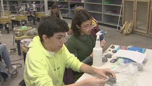 Smart center: New art center opens for Peoria students