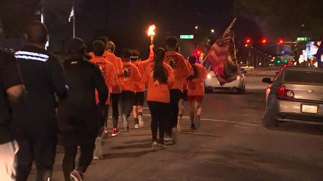 Valley high school students take part in touch run to honor Martin Luther King's memory