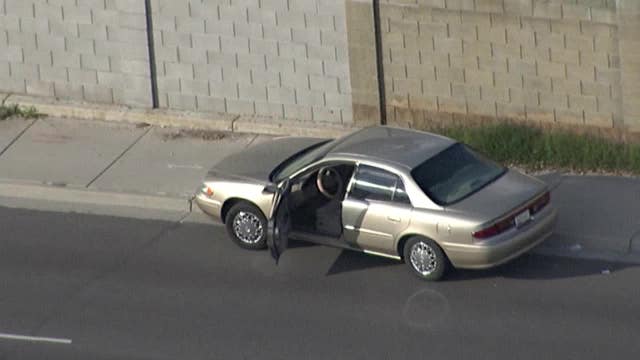 Phoenix Police: Man dies after being struck by good Samaritan’s car