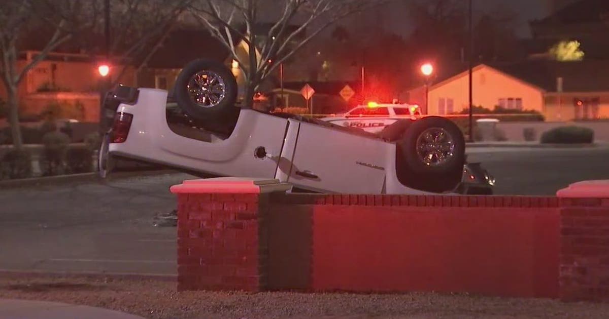 PD: Rollover crash kills man in Glendale | FOX 10 Phoenix