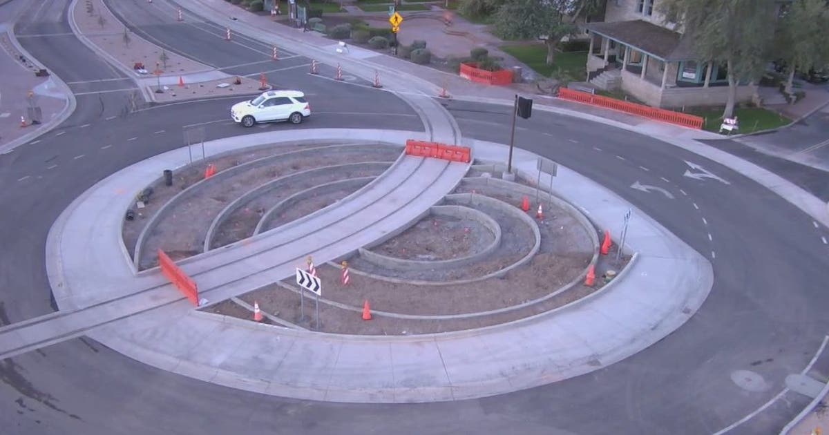 Phoenix Roundabout New roundabout opens in Tempe near Rio Salado Parkway and Ash Avenue ...